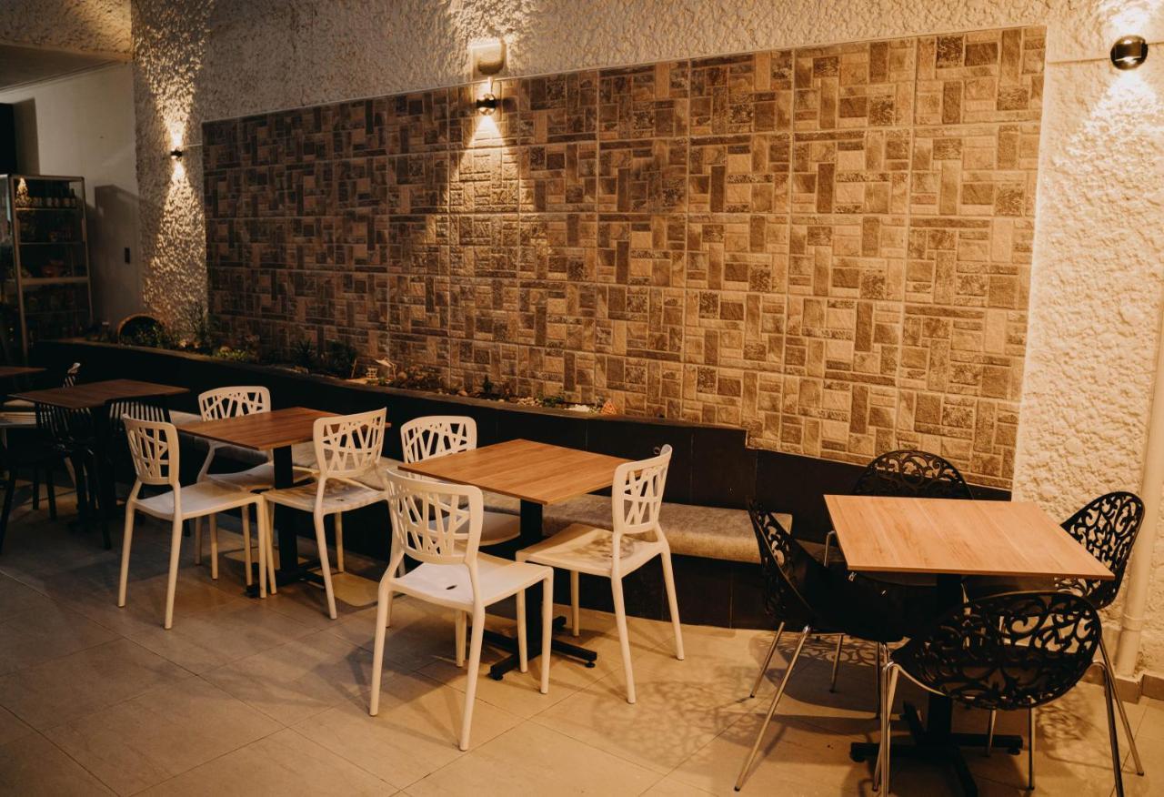 Hotel A & A Santa Alejandria Medellin Exterior photo