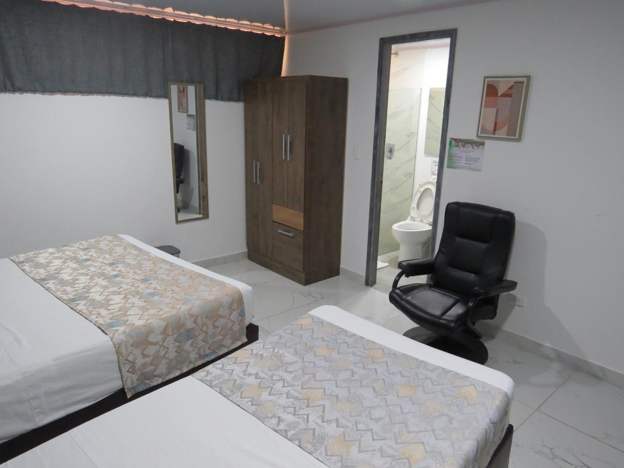 Hotel A & A Santa Alejandria Medellin Exterior photo