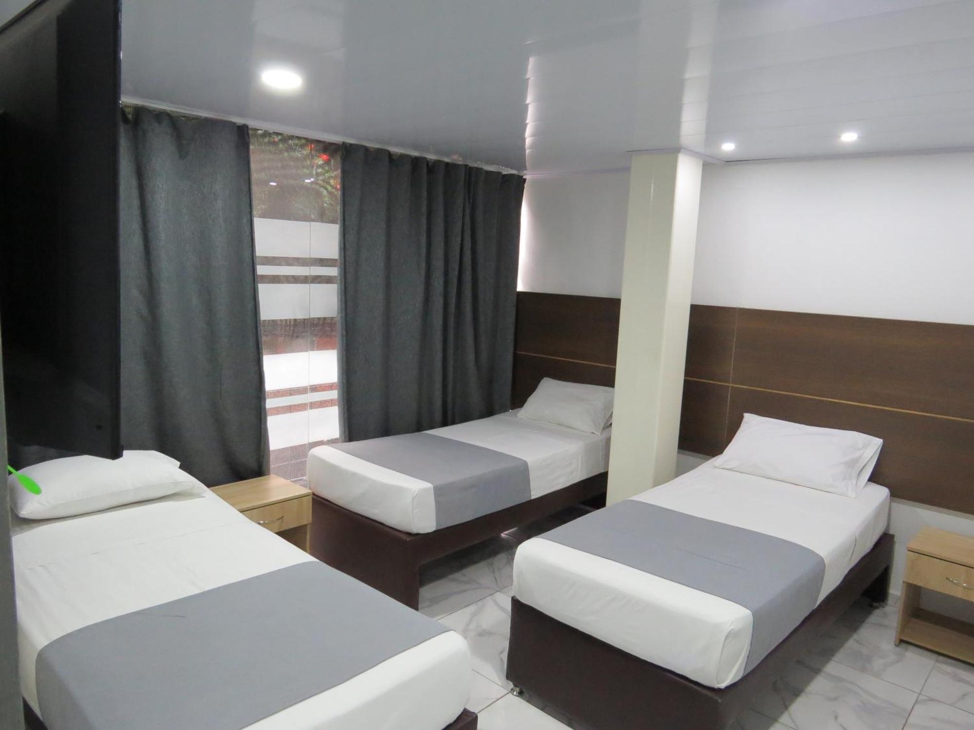 Hotel A & A Santa Alejandria Medellin Exterior photo